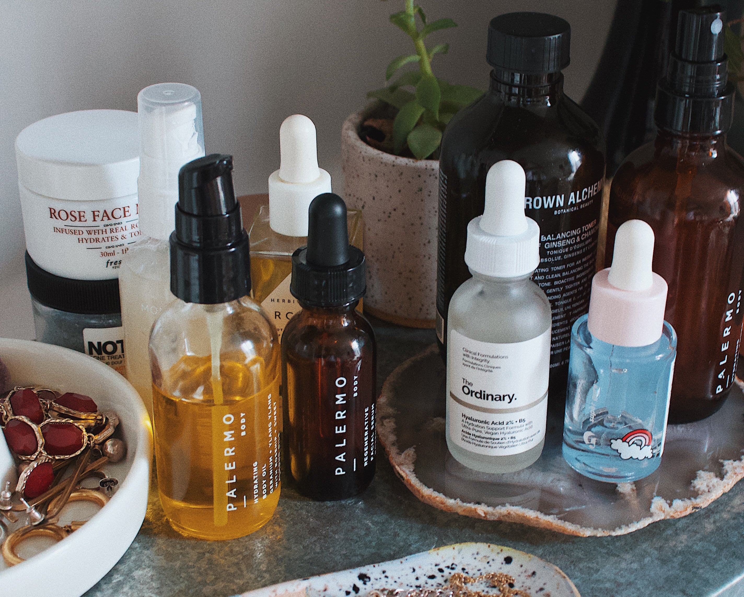 How to Transition Into A Clean Skincare Routine